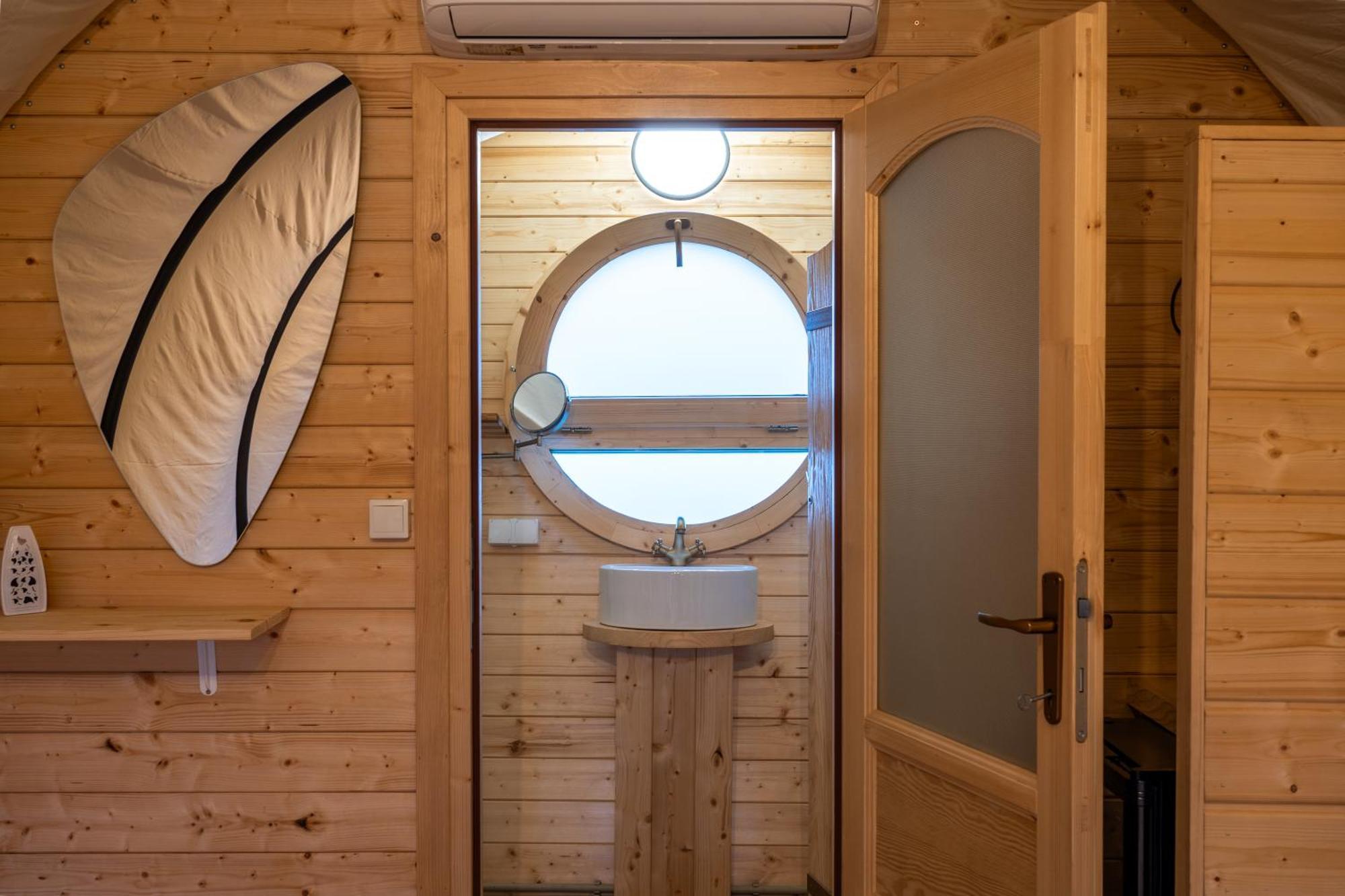 Glamp In Style Pods Resort 布朗 外观 照片